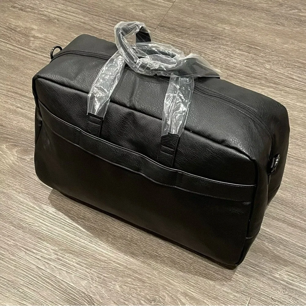 Kenneth Cole Reaction Faux Leather 20